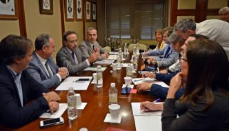 Reunión con el Consejero de Vivienda y Fomento de Andalucía